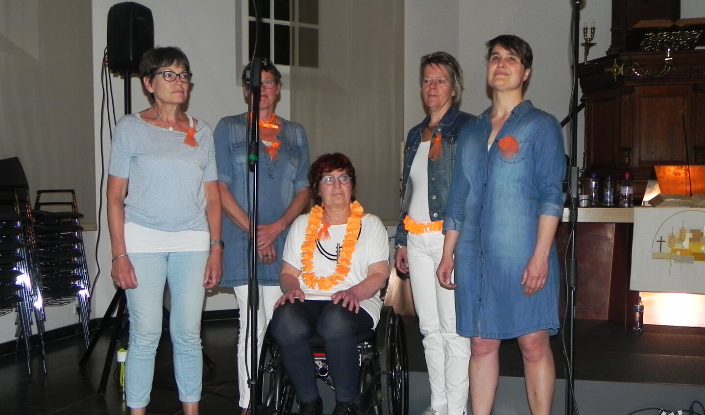 Een stemmengroepje voor vrouwen van De Mammas&Pappas.              