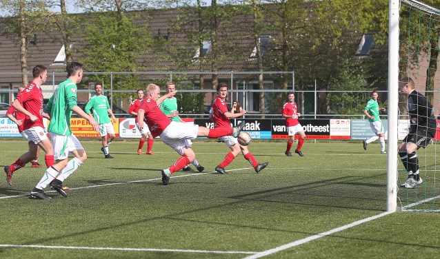 Eigen doelpunt 1-1-