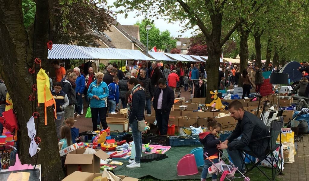 Vrijmarkt in de Maandereng.