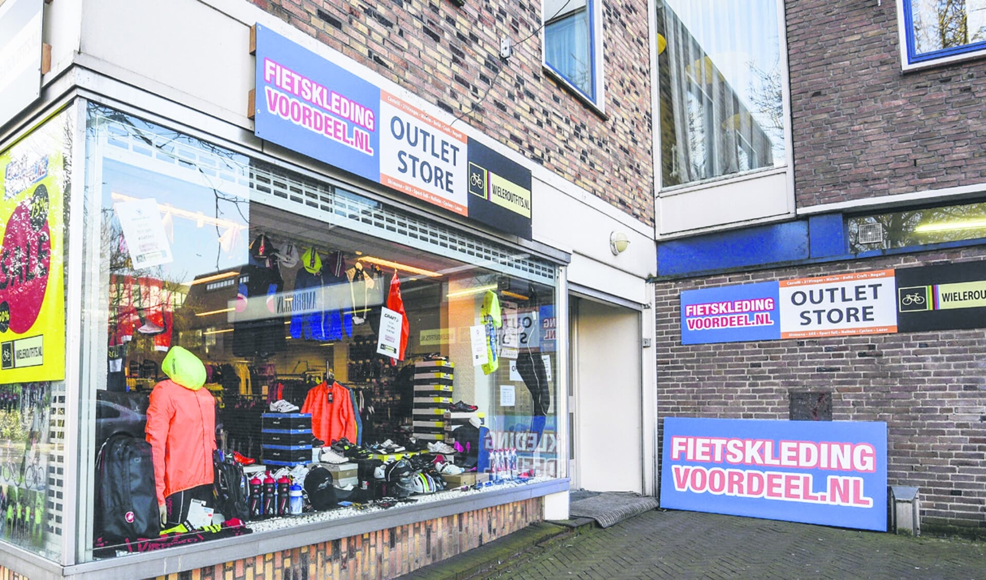 Fietskledingvoordeel.nl opent pop-upstore in Ouderkerk aan de Amstel. 