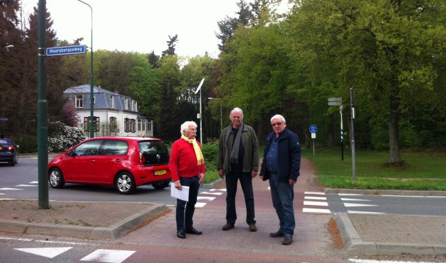 ''We hebben liever dat ze helemaal niets aan de rotonde doen, dan dat de provincie de bypass doorzet - veel te gevaarlijk!"