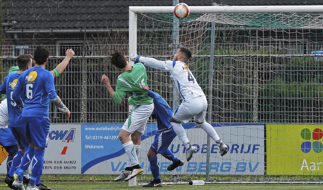SDS '55 en Otterlo kwamen in de eerste derby niet tot scoren. Mede door de (wellicht) afwezige keeper Bas Pol.