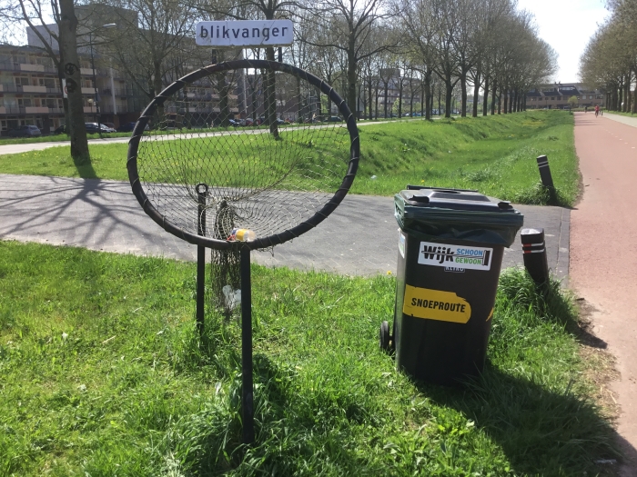 Brullenbak/ Blikvanger, het gaat over afval