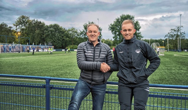 Hoofdtrainer Jan van Dalem en assistent zoon Mark van Dalem