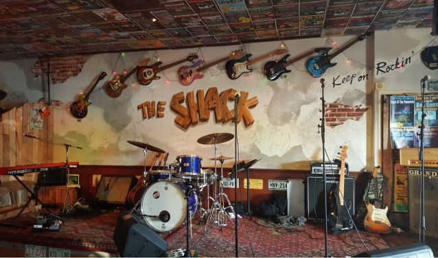 Het podium van The Shack staat de komende weken vol met muzikanten.