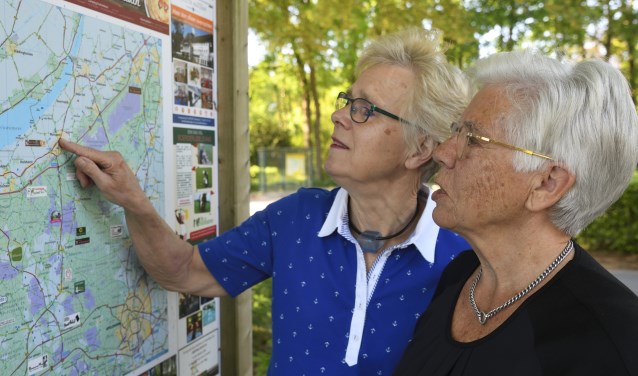 Wandelgroep Natuurlijk Bewegen viert 10-jarig bestaan met jubileumandeling