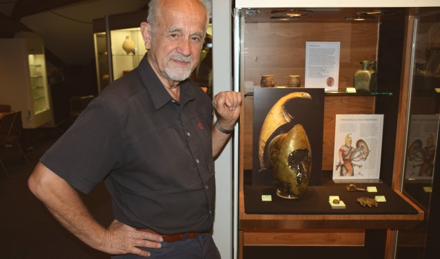 Pieter Frederiks bij de Thracische helm