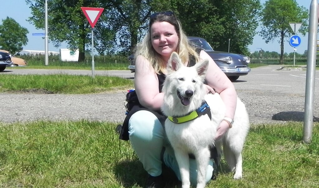 Annick uit Eindhoven met haar assistentiehond Nova