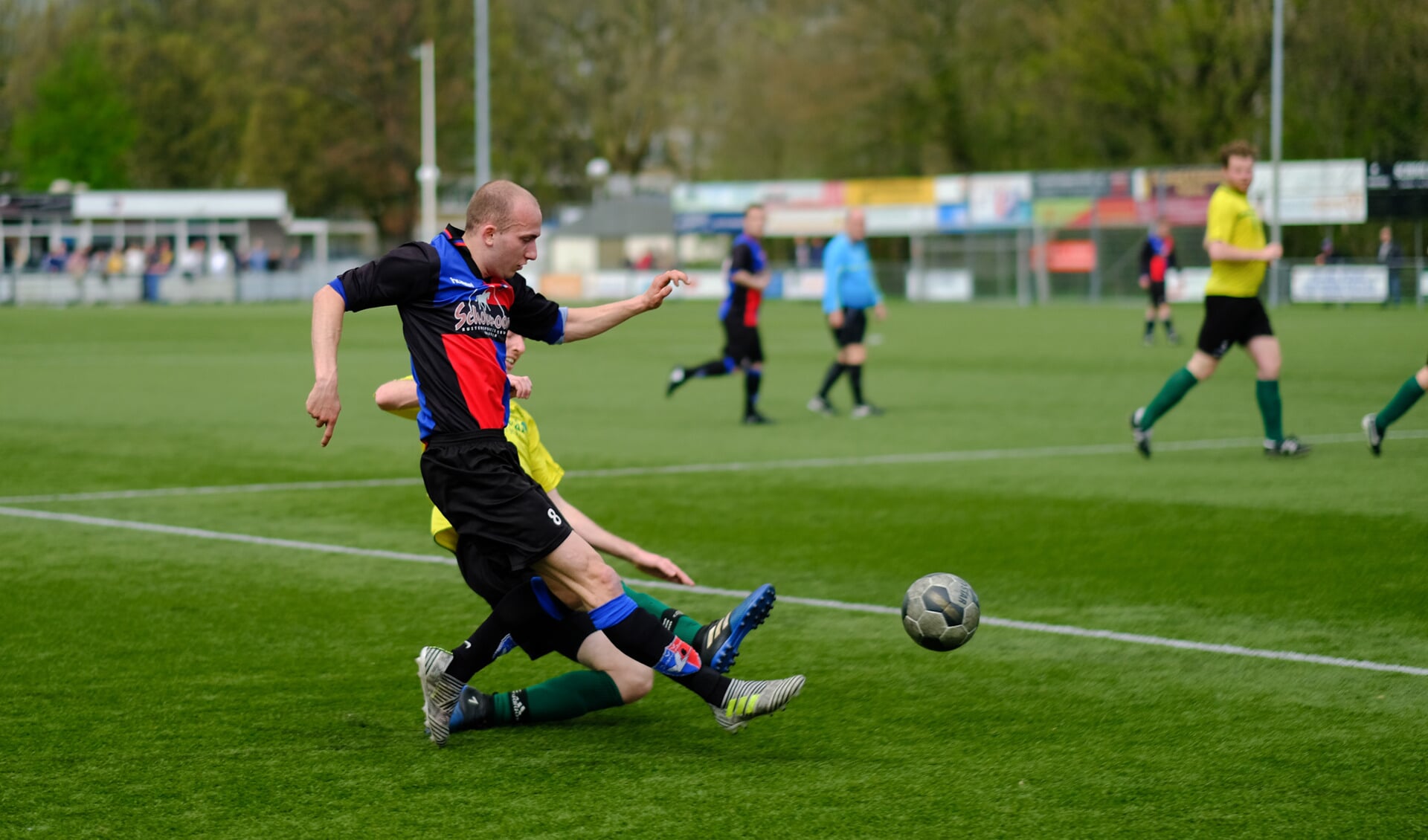 Met een beetje meer geluk had Zwanenburg de dubbele cijfer op het scorebord bereikt.