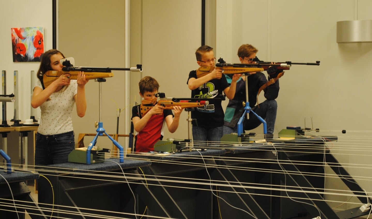 Jeugdschutters in actie