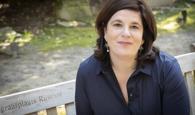 ,,Mijn motto is om een mooi persoonlijk afscheid te regelen met elkaar", zegt Linda van Alfen.