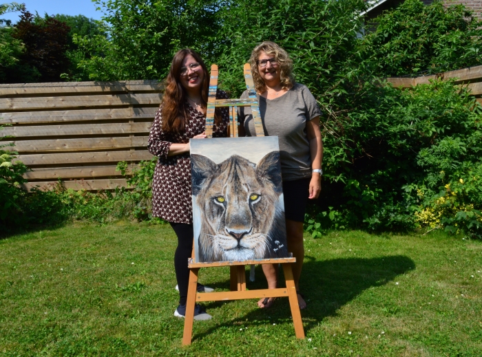 Claudia Hessing and Maria Arias with Prince