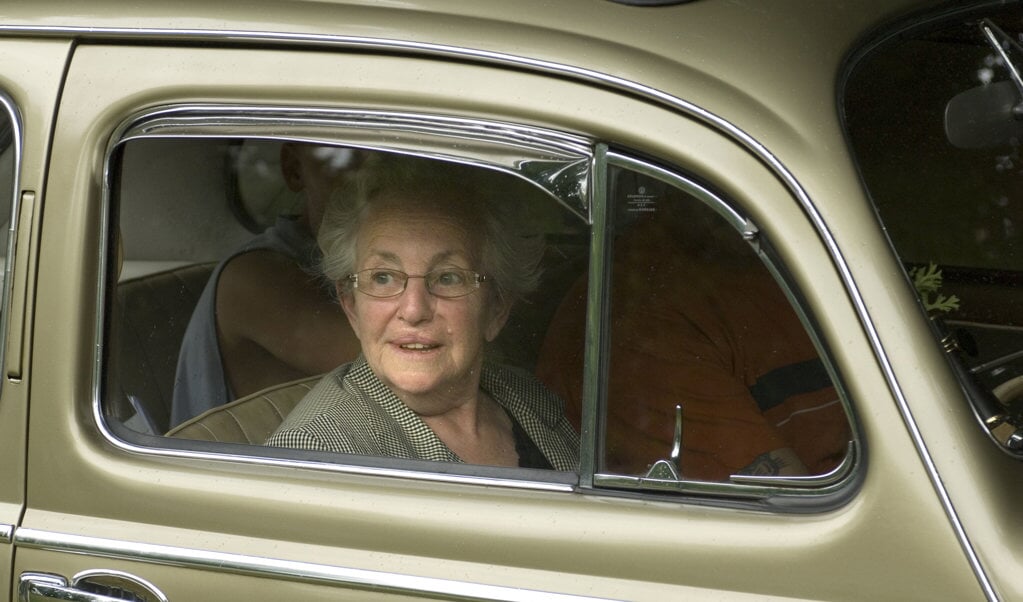 Steeds meer ouderen hebben een auto.