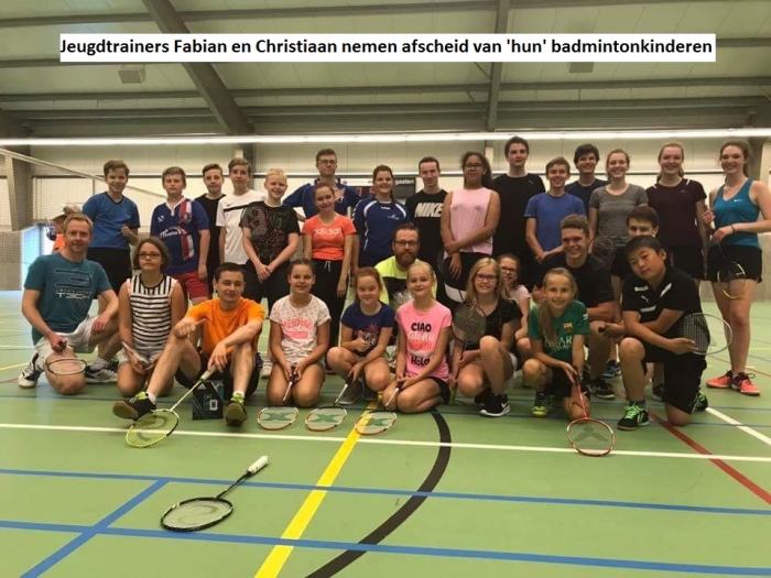 Jeugdtrainers Fabian en Christiaan nemen afscheid van 'hun' badmintonkinderen