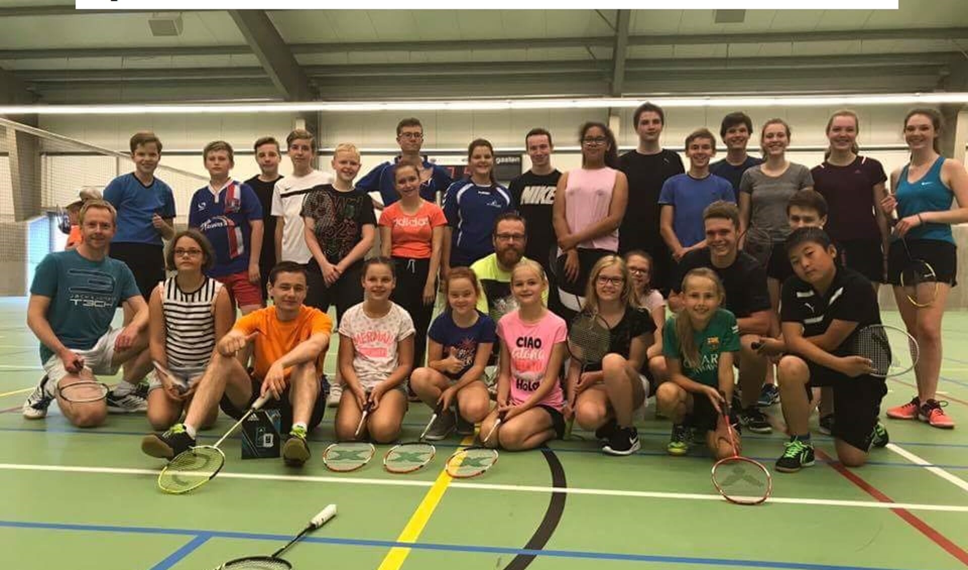Jeugdtrainers Fabian en Christiaan nemen afscheid van 'hun' badmintonkinderen