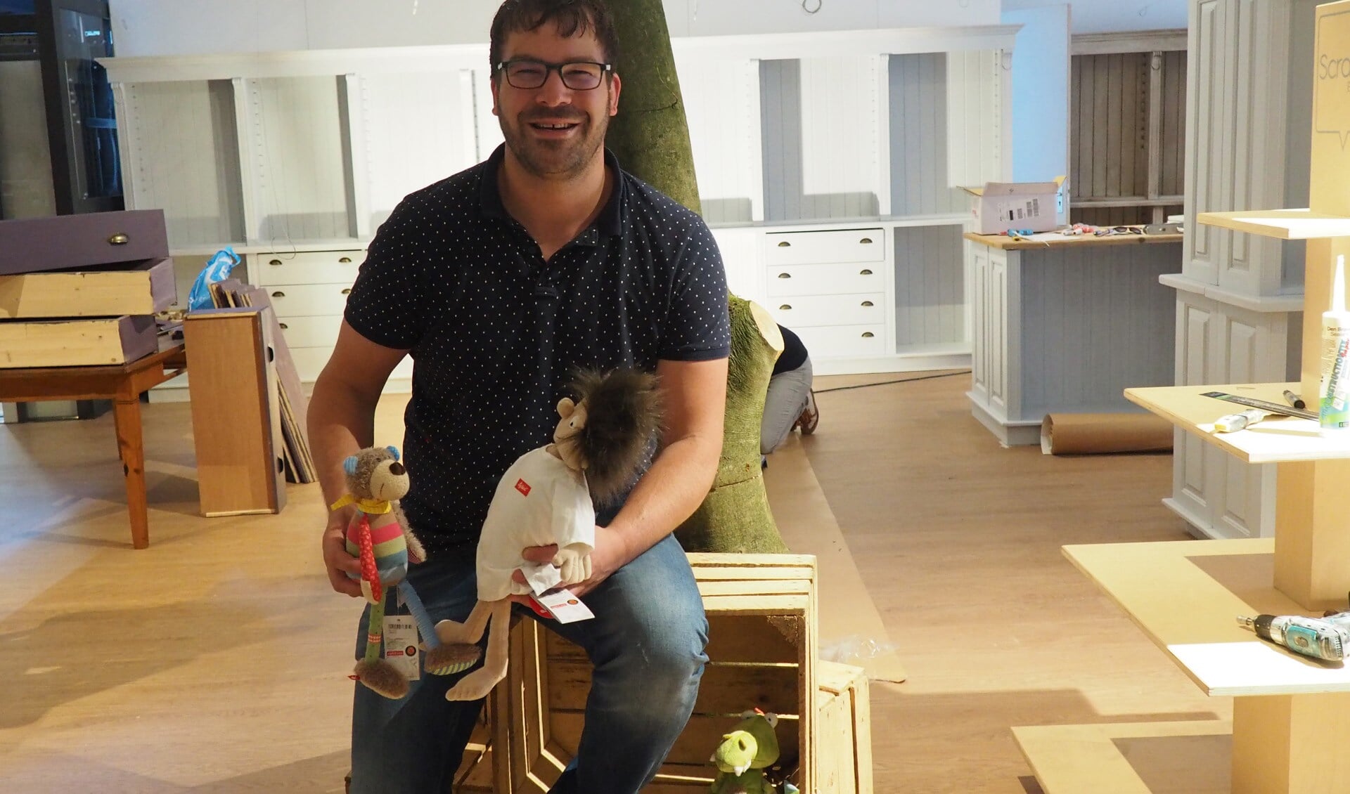 Mark Ligteringen is trots op zijn winkel waar de klant speelgoed écht kan beleven.