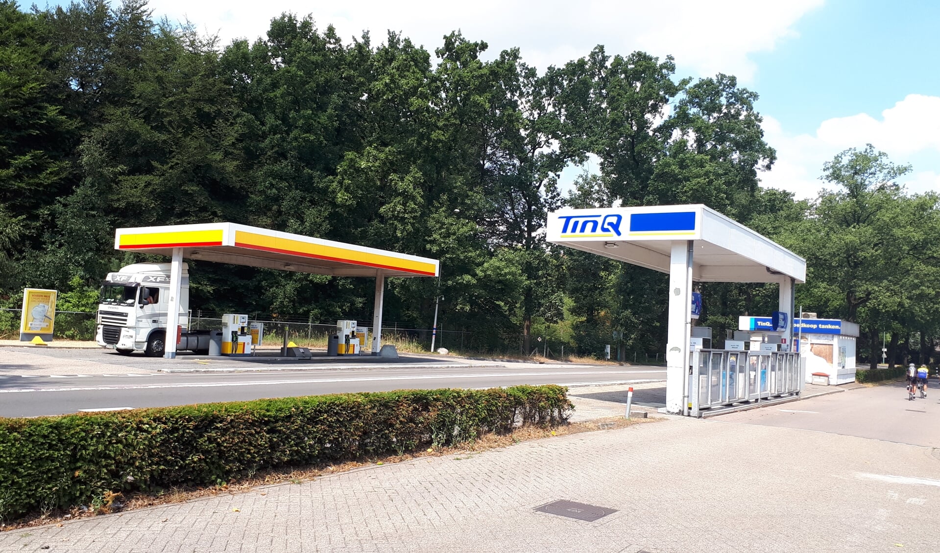 De twee tankstations aan de Woudenbergseweg