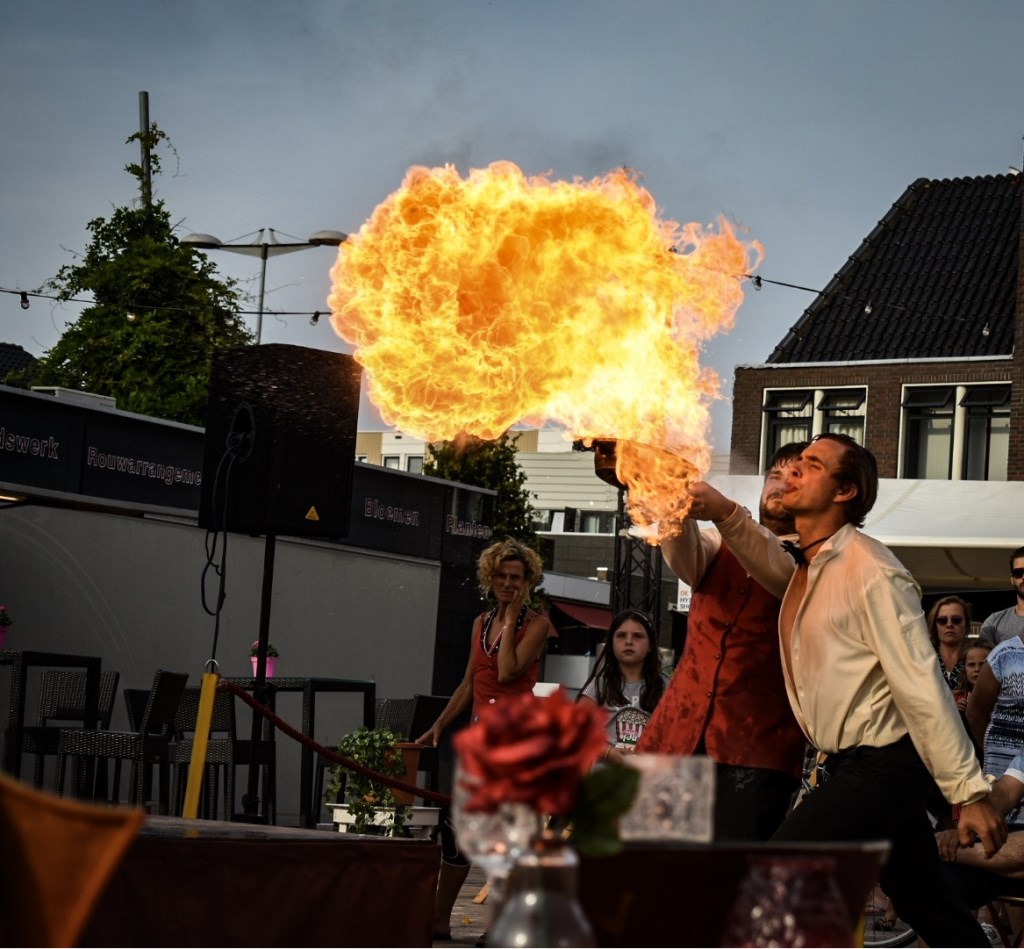 Er waren ook vuurspuwers actief.
