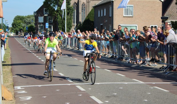 De eerste etappe is verreden. Sander won net.