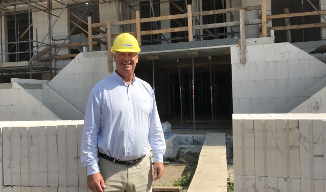 Joep Blom op de bouwplaats van Beukenstein