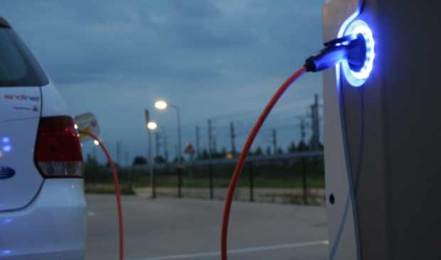 <p>Het aantal elektrische laadpalen in Gorinchem moet omhoog</p>