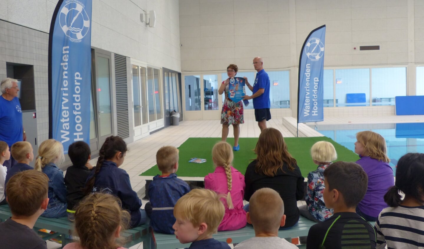 Vele kinderen hebben zwemmen geleerd bij de Watervrienden.
