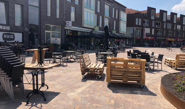 De terrassen op onder meer de Markt mogen straks langer open blijven.