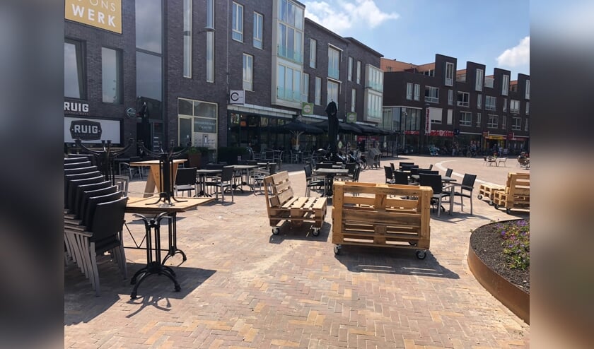 De terrassen op onder meer de Markt mogen straks langer open blijven.
