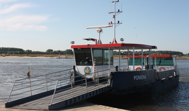De grote voorklep die overal kan aan- en afmeren is een van de opvallende kenmerken aan de Pomona.
