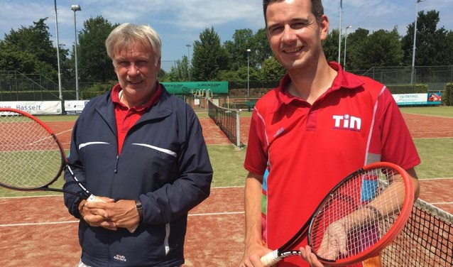 Theo Rottier draagt zijn tennisschool over aan zoon Jip