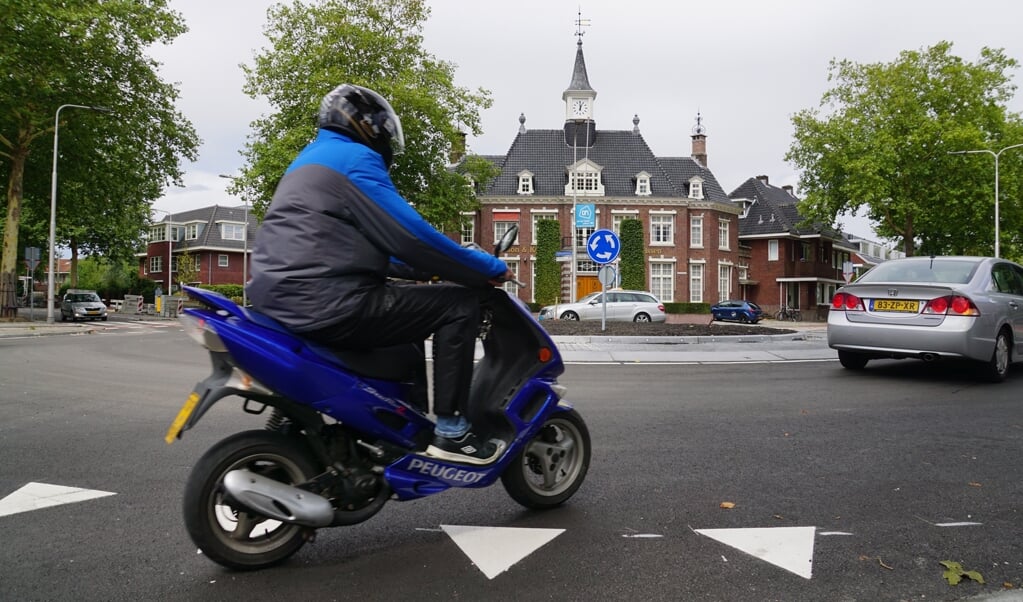 De in 2018 aangelegde rotonde bij het kruispunt Amsterdamseweg/Keizer Karelweg.