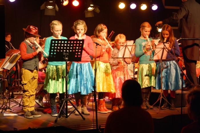 Crescendo’s leerlingen van de cursus Algemene Muzikale Vorming (7-10 jaar).