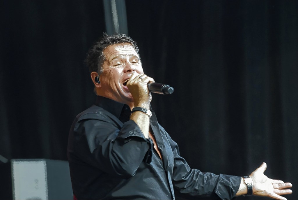 Traditiegetrouw sluit Wolter Kroes Meerlive op zijn eigen manier feestelijk af.