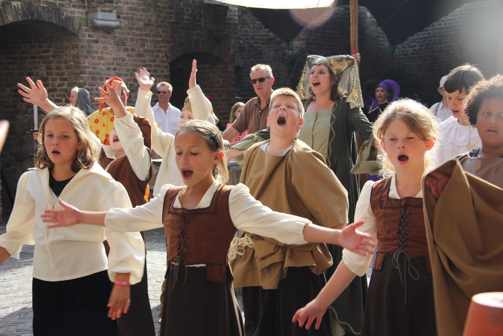 De spelersgroep van Marleen en Aart Molendijk zorgen weer voor een historisch spektakel
