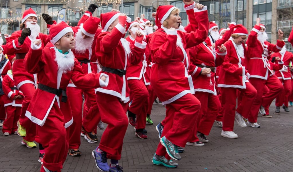 Warming up Santa Run