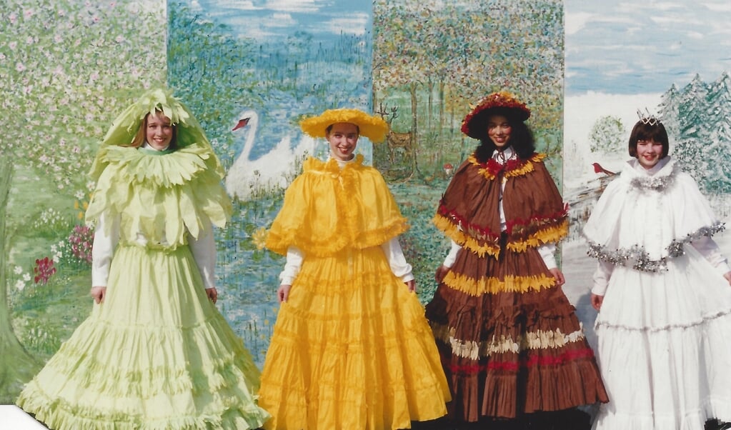 De jaargetijdenmeisjes - archieffoto 1992