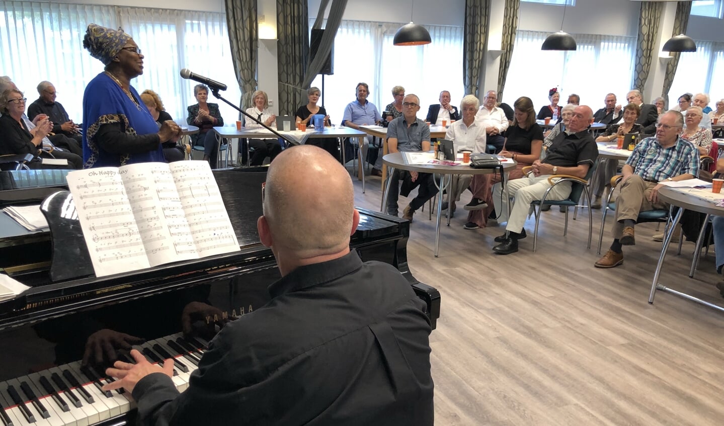 Kees van Zantwijk pianist en artisitek leider Ouderen Songfestival 2018