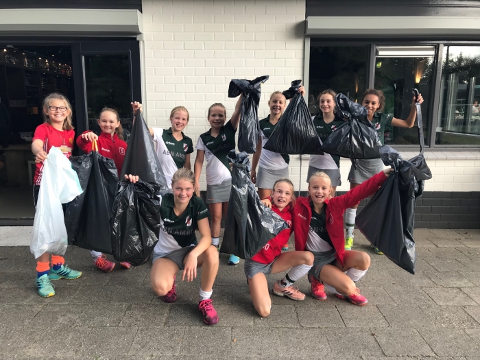 Shinty MD1 doet mee aan World Cleanup Day