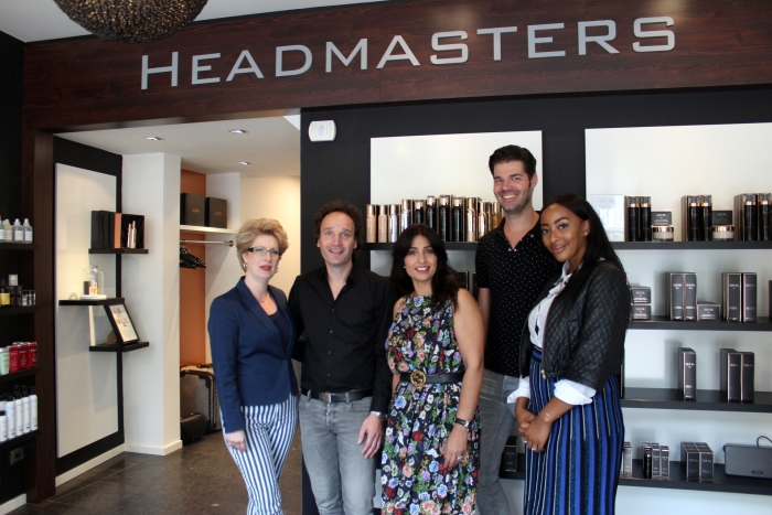Personeel Headmasters met gasten