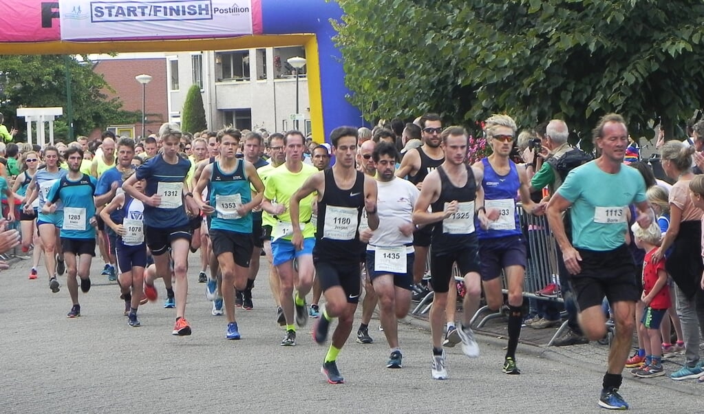 De 6 kilometerloop was dit jaar het populairst met 459 deelnemers.