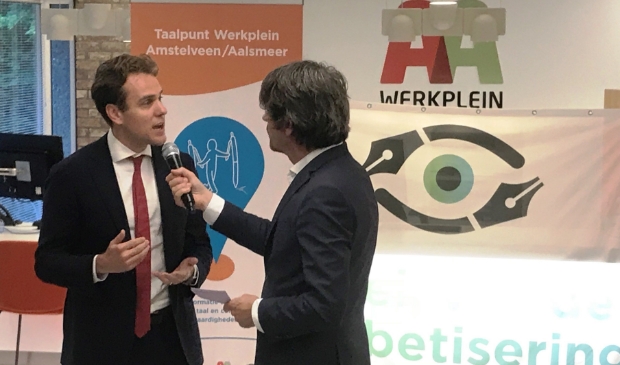 <p>Wethouder Marijn van Ballegooijen (Werk en Inkomen) tijdens een eerder interview op het Werkplein AA.</p>