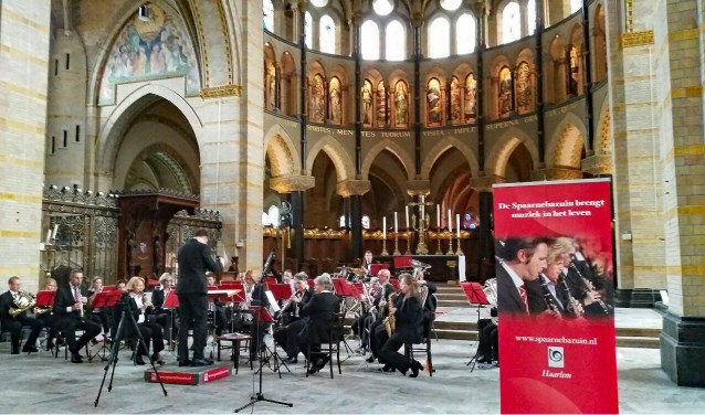 De Spaarnebazuin speelt al bijna negentig jaar op diverse plekken in Haarlem.