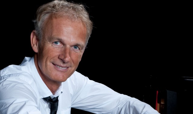 Marc meets Cor Bakker.