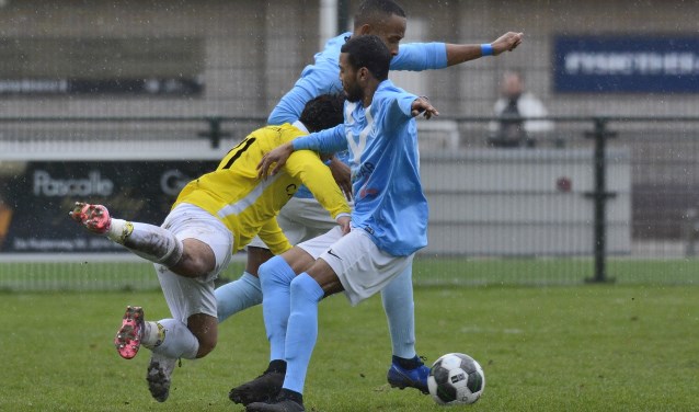 NFC won het uitduel tegen Geel/Wit met 1-4.