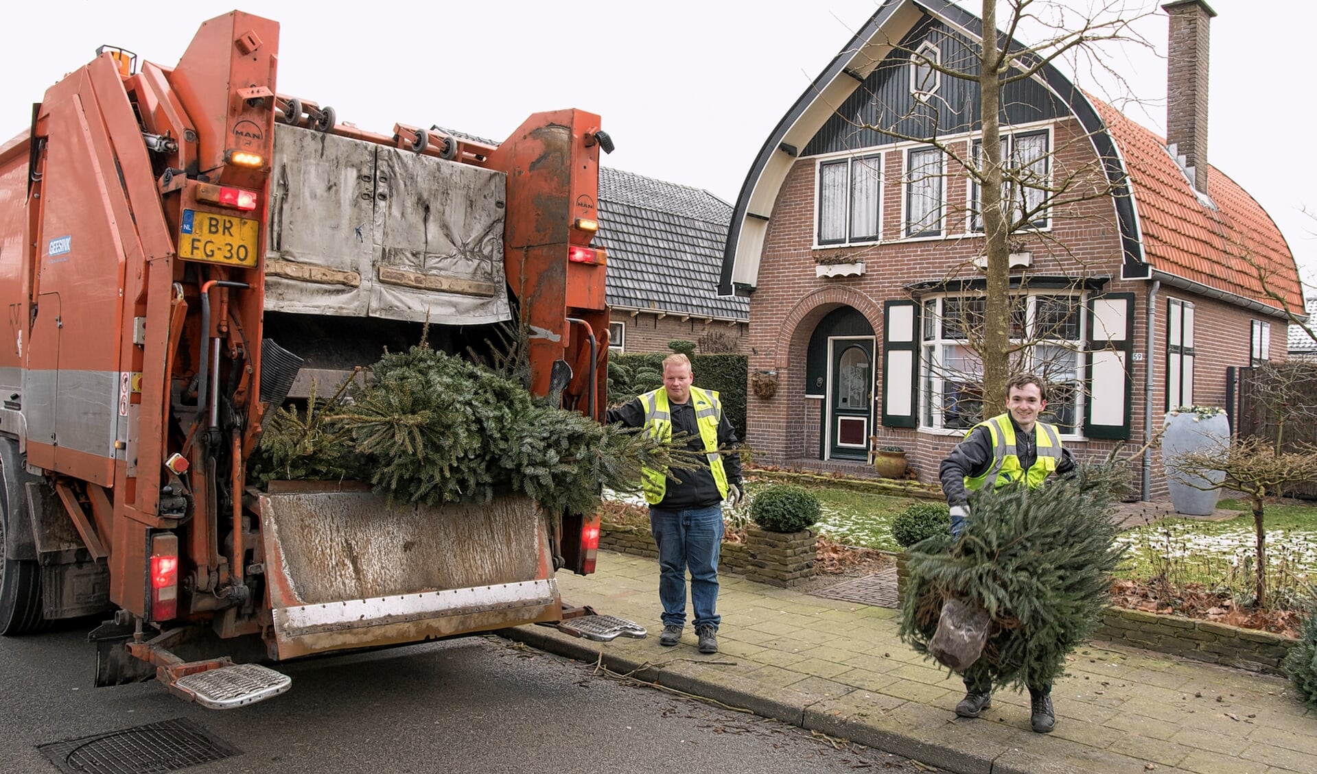 Kerstboom kan komende week op de stoep Barneveldse Krant Nieuws uit