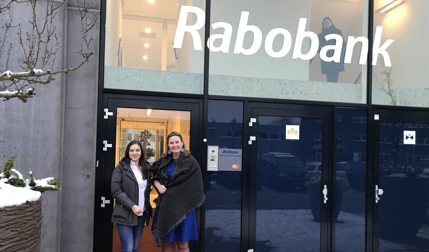Baas van Morgen Dilara Timmer met directievoorzitter Rabobank Amersfoort Eemland Denise Notenboom