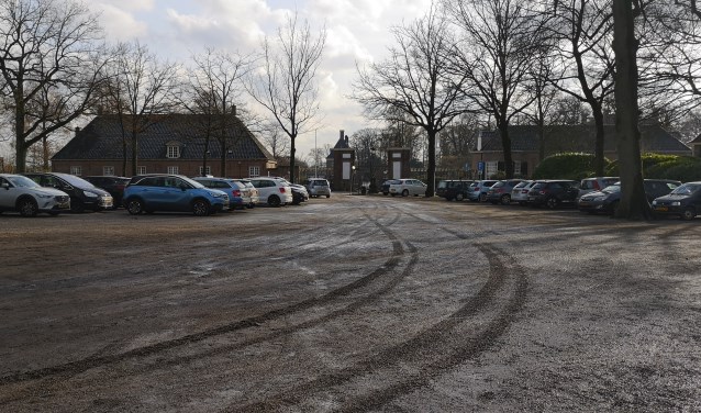 Het oude karakter moet behouden blijven. De ondergrond geeft overlast.