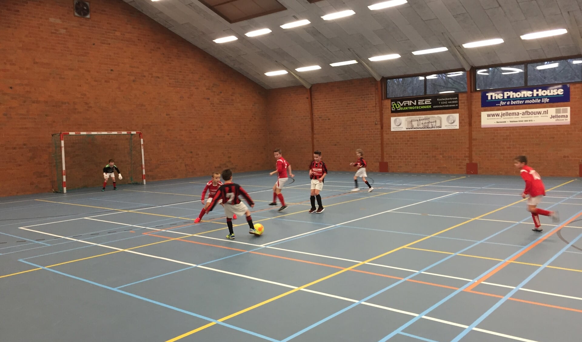 JO10 van Rood Wit tegen Stroe