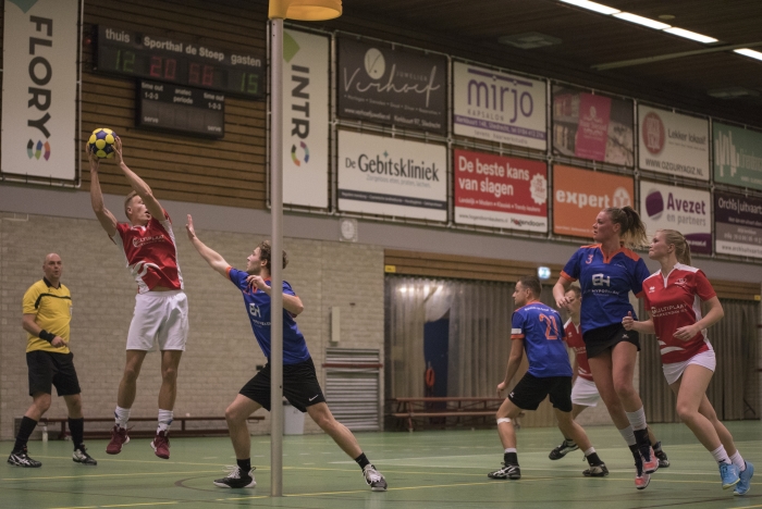 Merwede/Multiplaat in actie tegen Maassluis