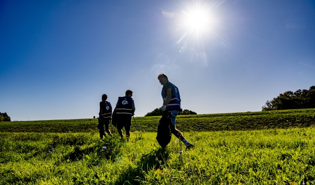 Afvalrapers tijdens World Cleanup Day